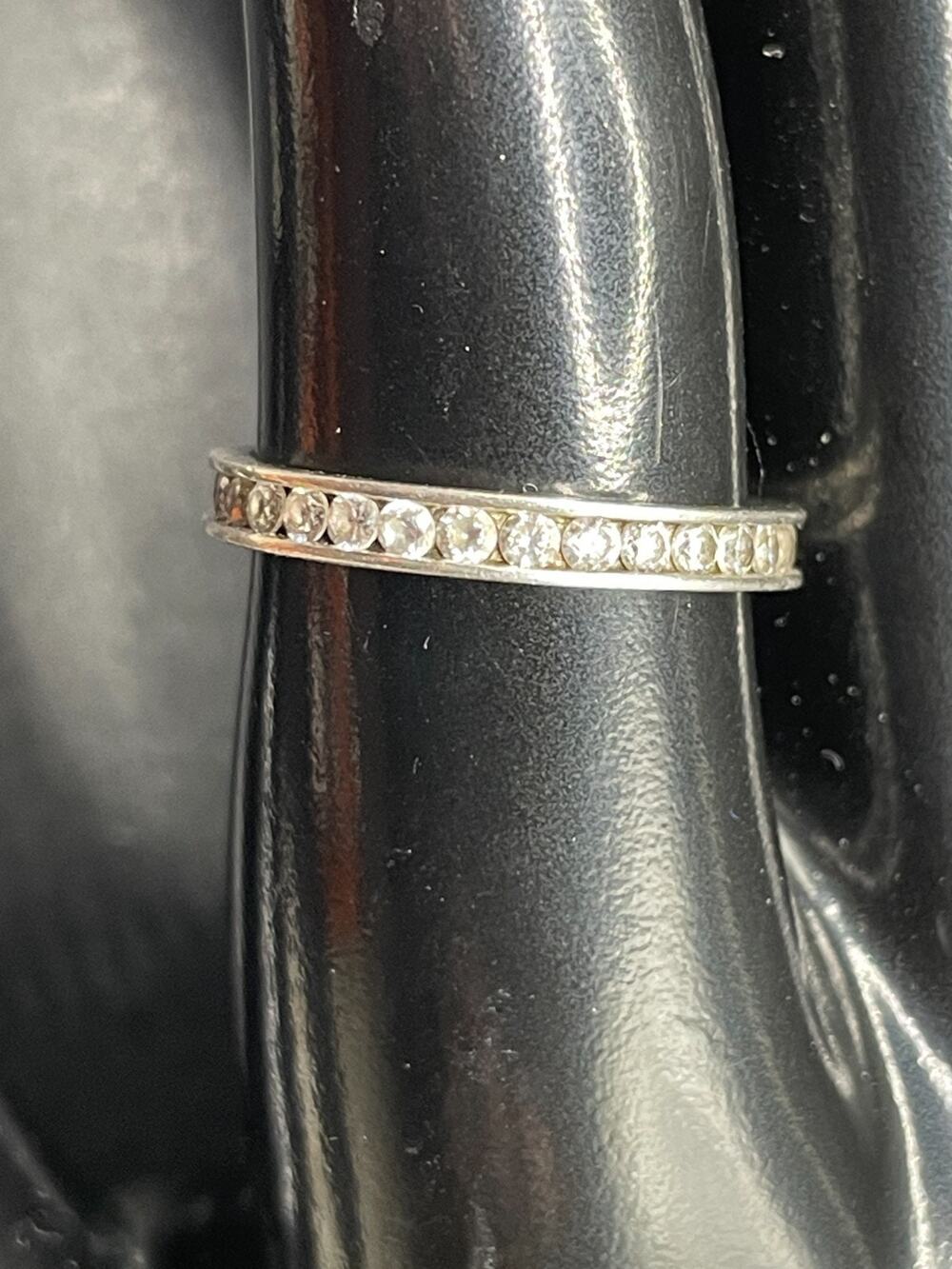 Vtg IBB CN 925 Sterling Silver Cubic Zirconia Eternity Band Ring Size 8 2.21g